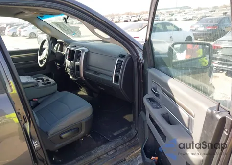 2018 Ram 1500 Slt 4X4 6'4 Box z USA, uszkodzony, nr VIN 1C6RR7GG7JS307090